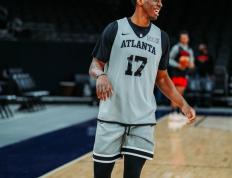 PG电子游戏-老鹰后卫加紧训练，希望提高得分效率的简单介绍